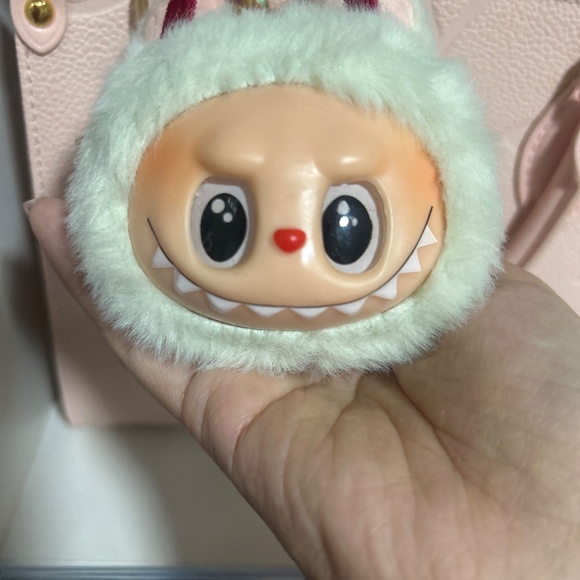 Labubu keychain- green - Picture 2 of 4